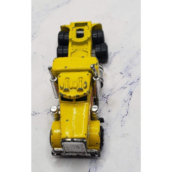 Yellow Peterbilt T560 Rig Cab Truck 1/87 HO 1978 Universal Products K-Mart HK - Picture 5 of 6